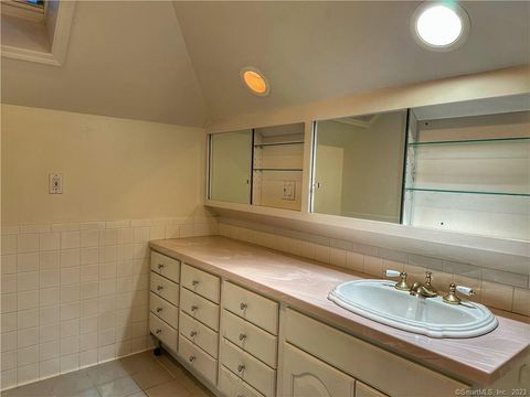 Tiny photo for 546 W Taft Avenue, Bridgeport, CT 06604 (MLS # 24146253)