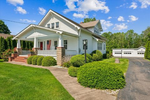 499 South Grand Street Suffield CT 06093