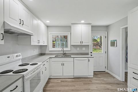 Tiny photo for 41 Sunnybrook Bend, Waterbury, CT 06708 (MLS # 24164768)