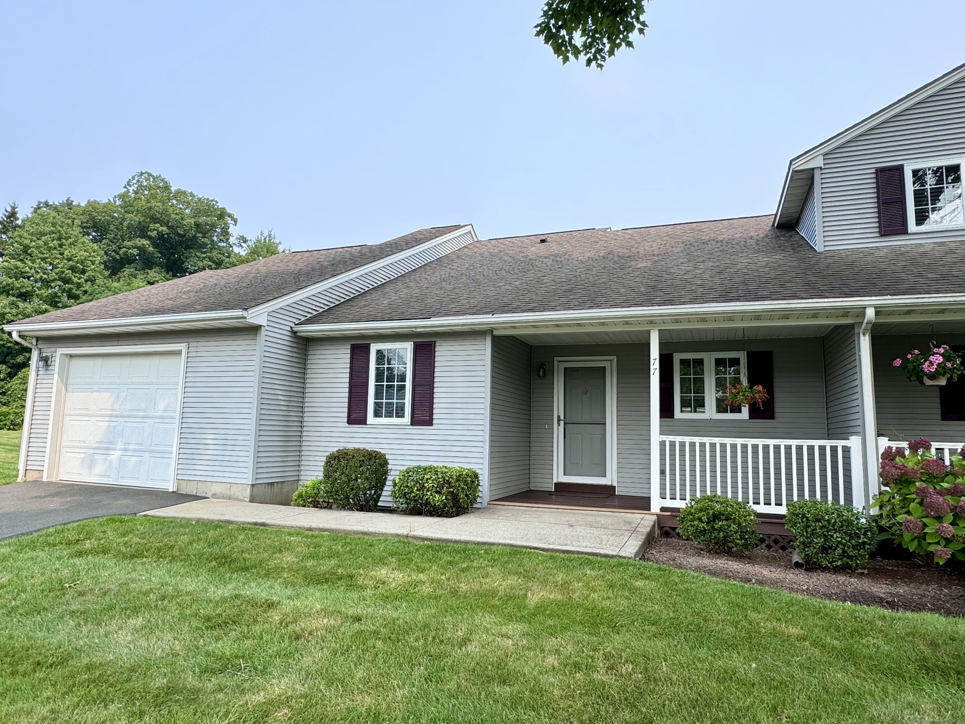 View Windsor Locks, CT 06096 condo