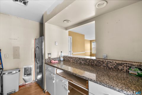 Tiny photo for 2020 Broad Street #6, Hartford, CT 06114 (MLS # 24164351)