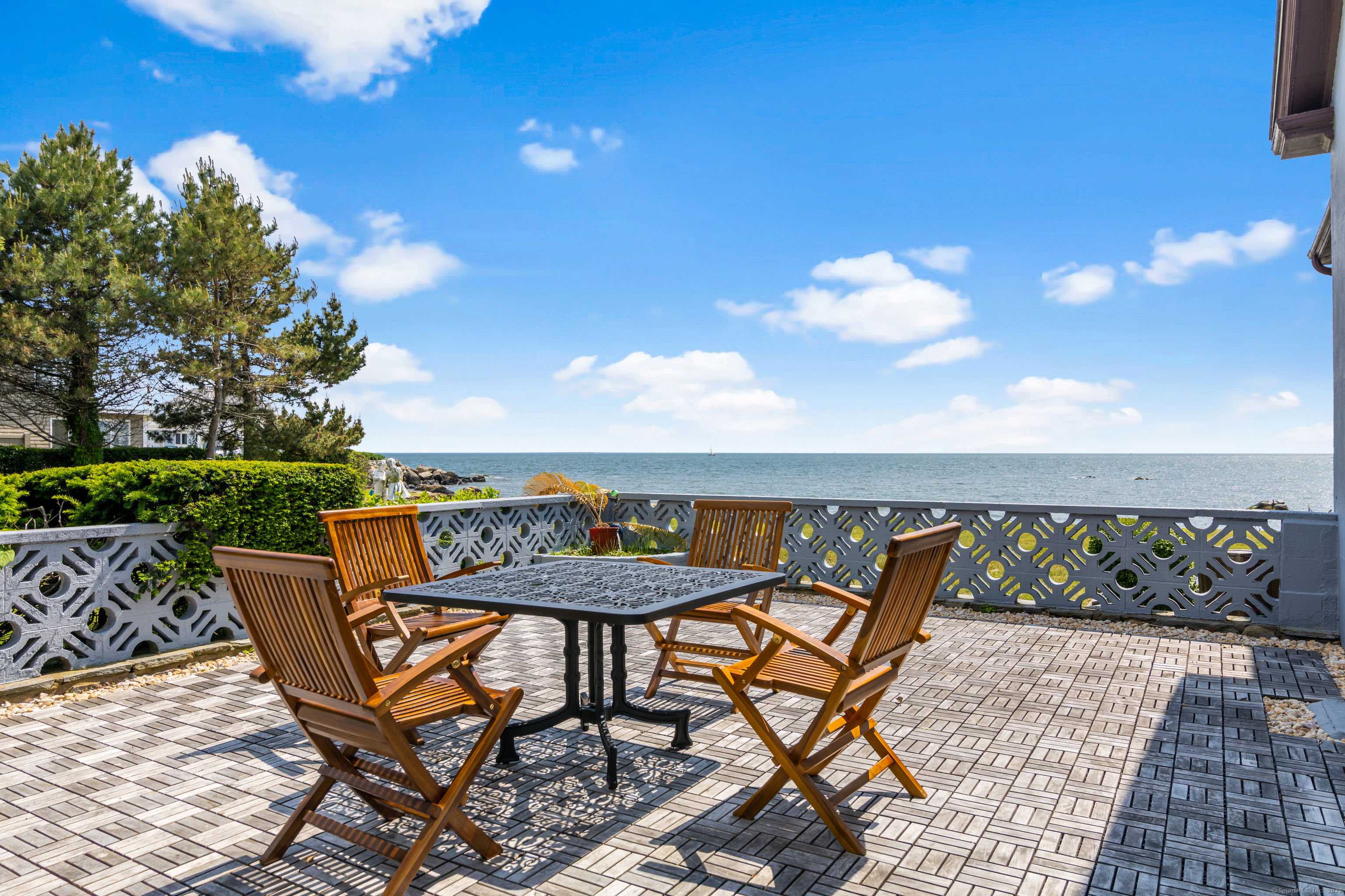 29 West Shore Drive