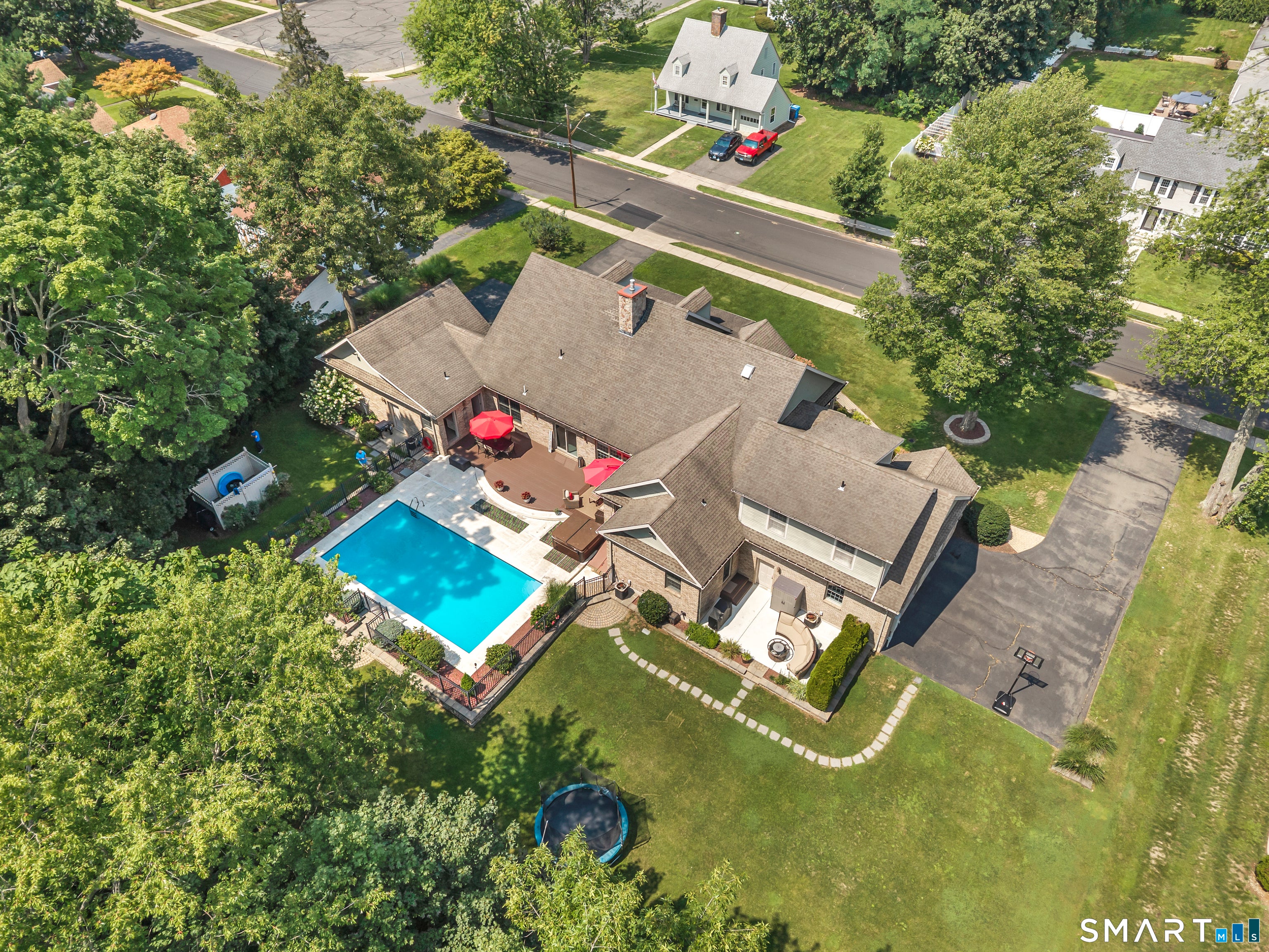 55 Kilbourne Avenue