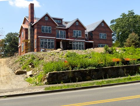 68 Dearfield Drive Greenwich CT 06830