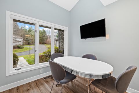 Tiny photo for 11 Brenthaven #11, Avon, CT 06001 (MLS # 24141863)