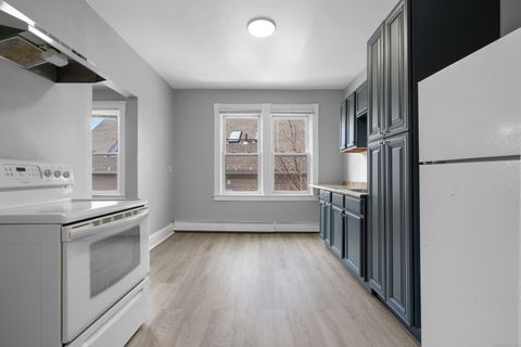 Tiny photo for 202 Mather Street #3W, Hartford, CT 06112 (MLS # 24153273)
