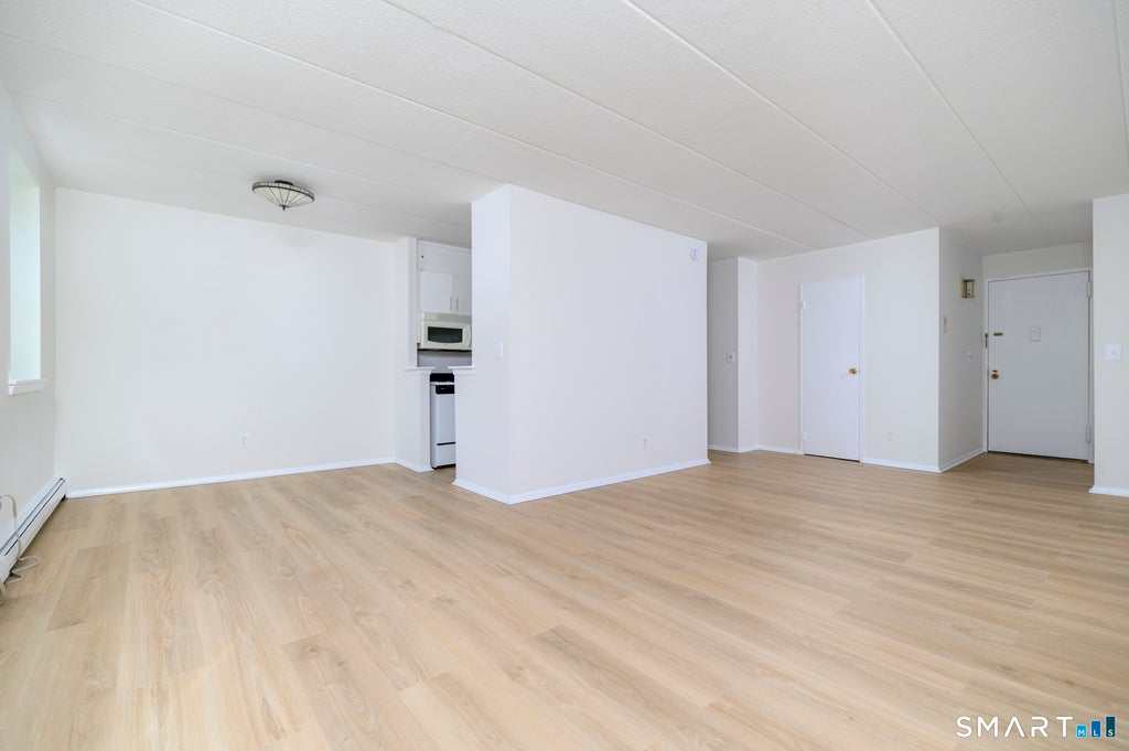 Photo of 27 Northill Street #6R, Stamford, CT 06907 (MLS # 24194049)