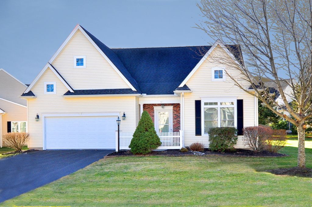 Photo of 52 Wyndemere Lane #52, Windsor, CT 06095 (MLS # 24138673)