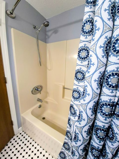 Tiny photo for 14 Teal Circle #14, Simsbury, CT 06081 (MLS # 24132455)