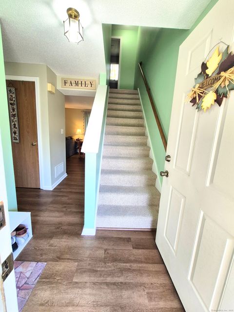 Tiny photo for 14 Teal Circle #14, Simsbury, CT 06081 (MLS # 24132455)