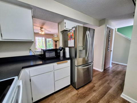 Tiny photo for 14 Teal Circle #14, Simsbury, CT 06081 (MLS # 24132455)