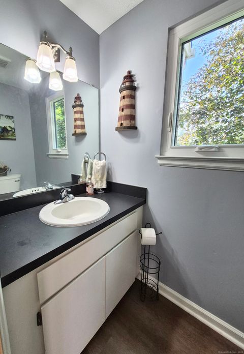 Tiny photo for 14 Teal Circle #14, Simsbury, CT 06081 (MLS # 24132455)