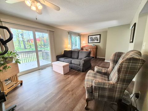 Tiny photo for 14 Teal Circle #14, Simsbury, CT 06081 (MLS # 24132455)