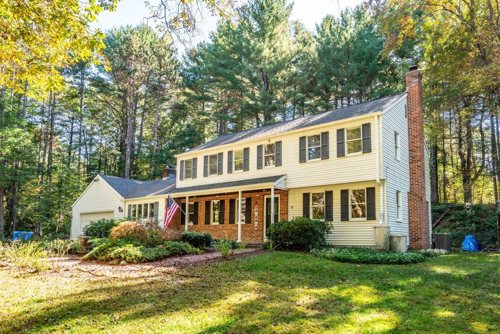 Photo of 5 Fox Den Road, Simsbury, CT 06092 (MLS # 24132515)