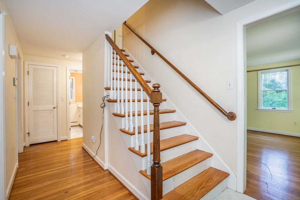 Photo of 5 Fox Den Road, Simsbury, CT 06092 (MLS # 24132515)