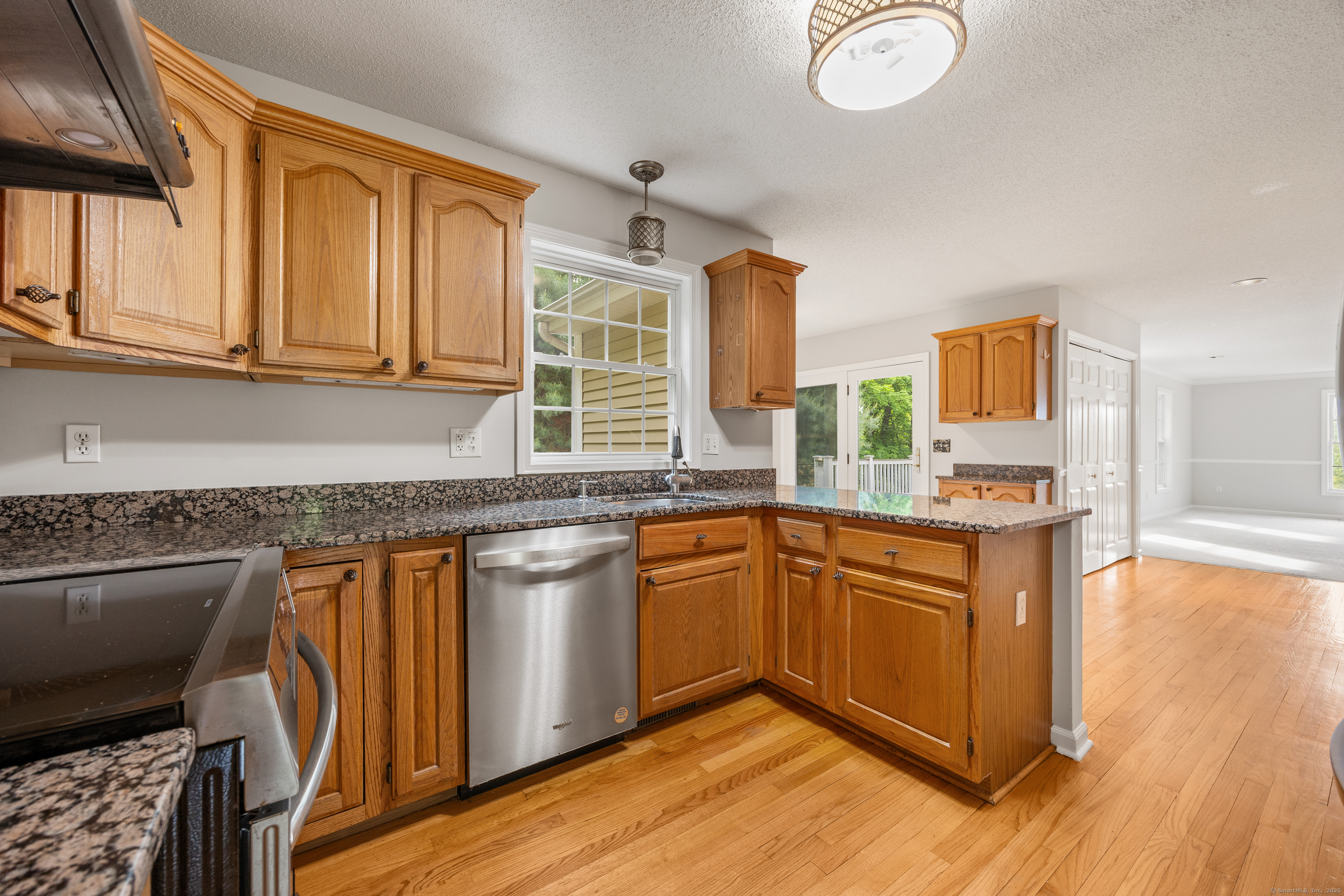 40 Nathan Hale Court