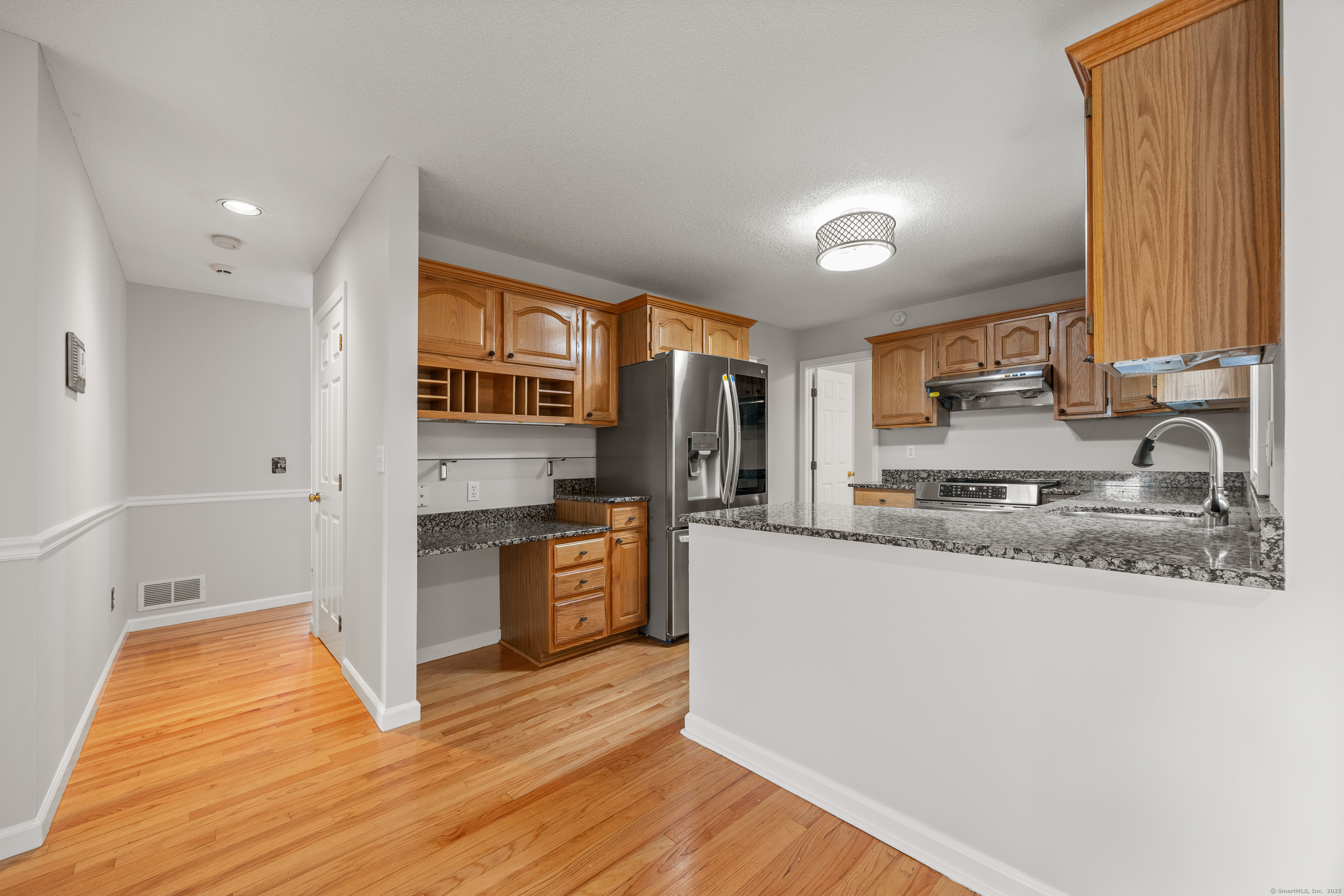 40 Nathan Hale Court