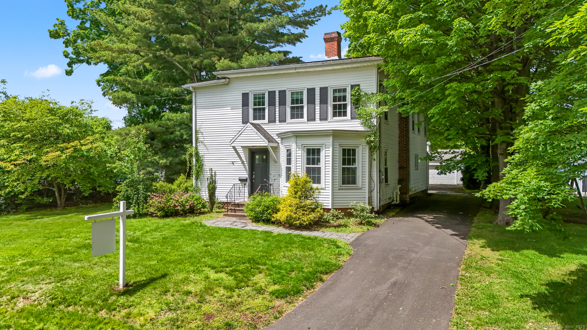 27 Maple Street, Berlin, Connecticut image 1