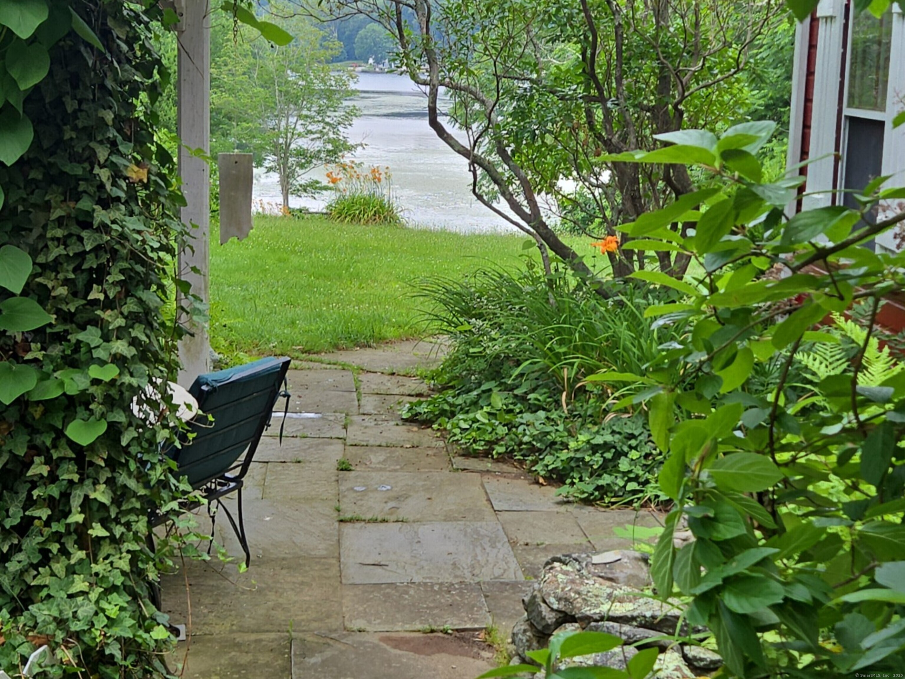 East Haddam, Connecticut 06469, United States, 1 Bedroom Bedrooms, ,1 BathroomBathrooms,Residential,Active,185717