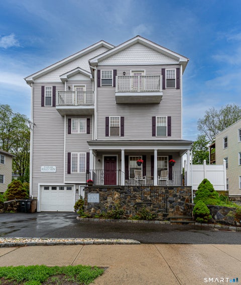 Condo For Rent - 119 Seaside Avenue #A<br/> Stamford, CT 06902