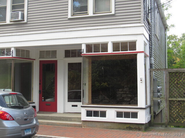 124 Main Street 3