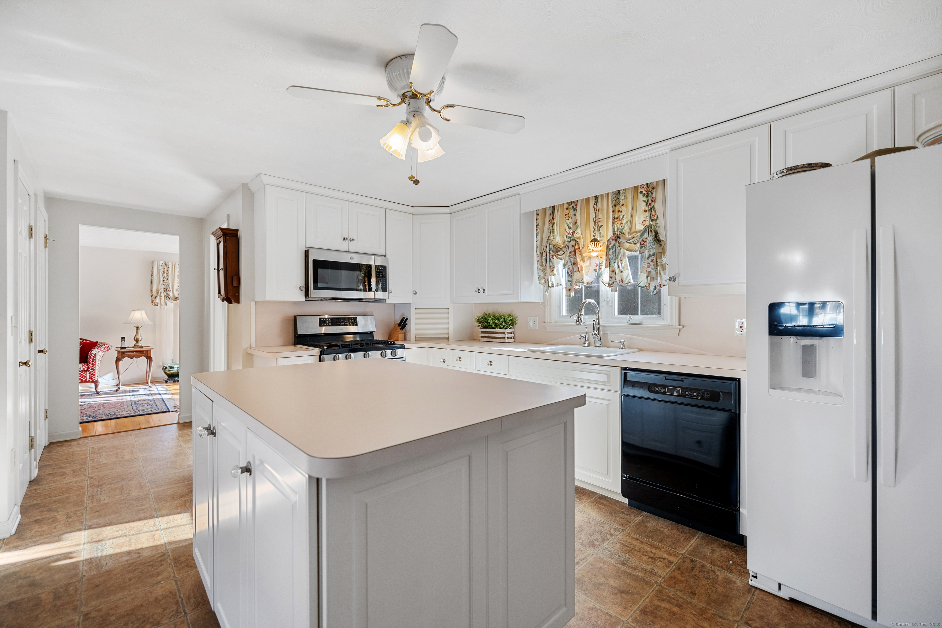 1 Dave Street, Plainville, Connecticut image 9
