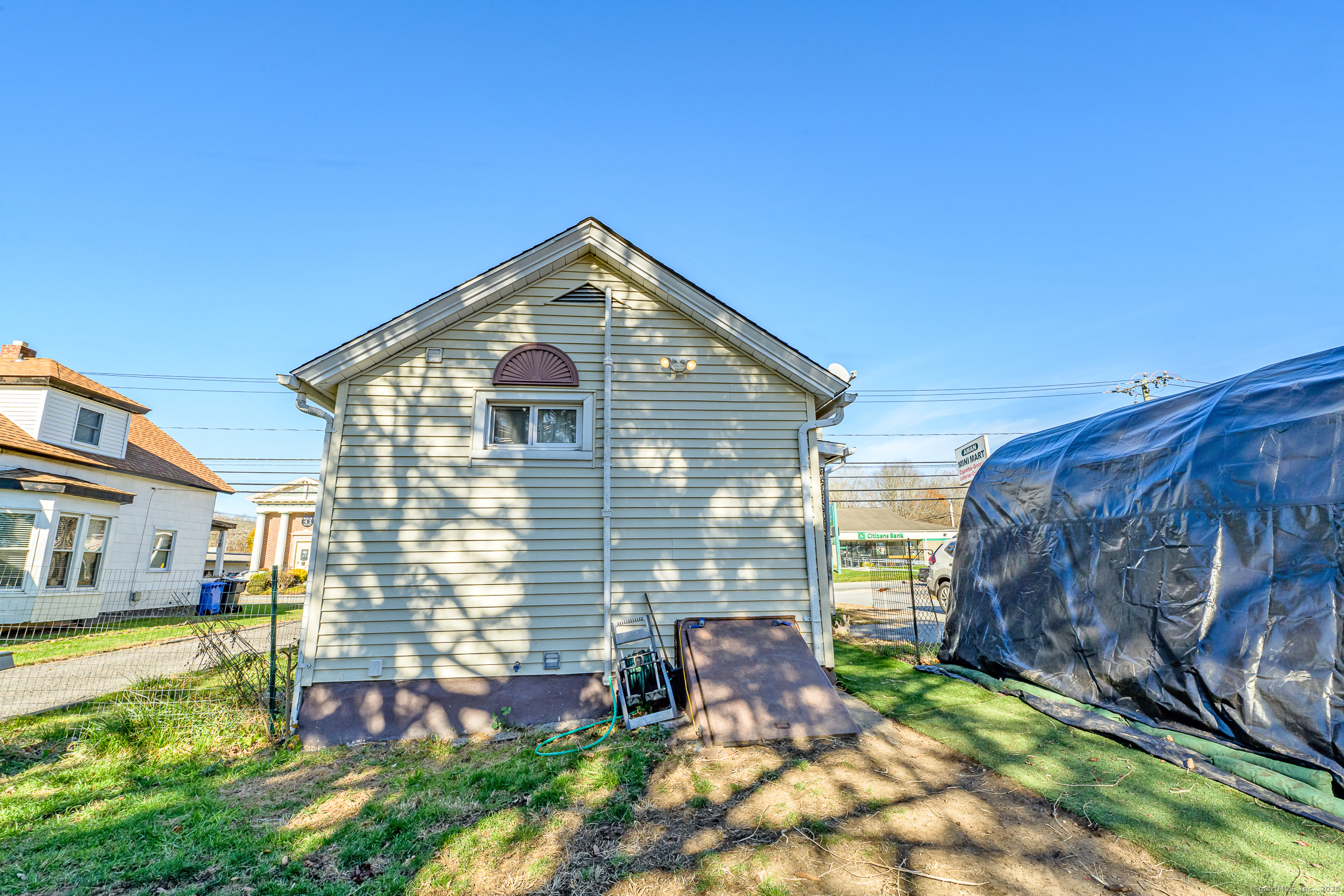 Plainfield, Connecticut 06374, United States, 3 Bedrooms Bedrooms, ,1 BathroomBathrooms,Residential,Active,246763