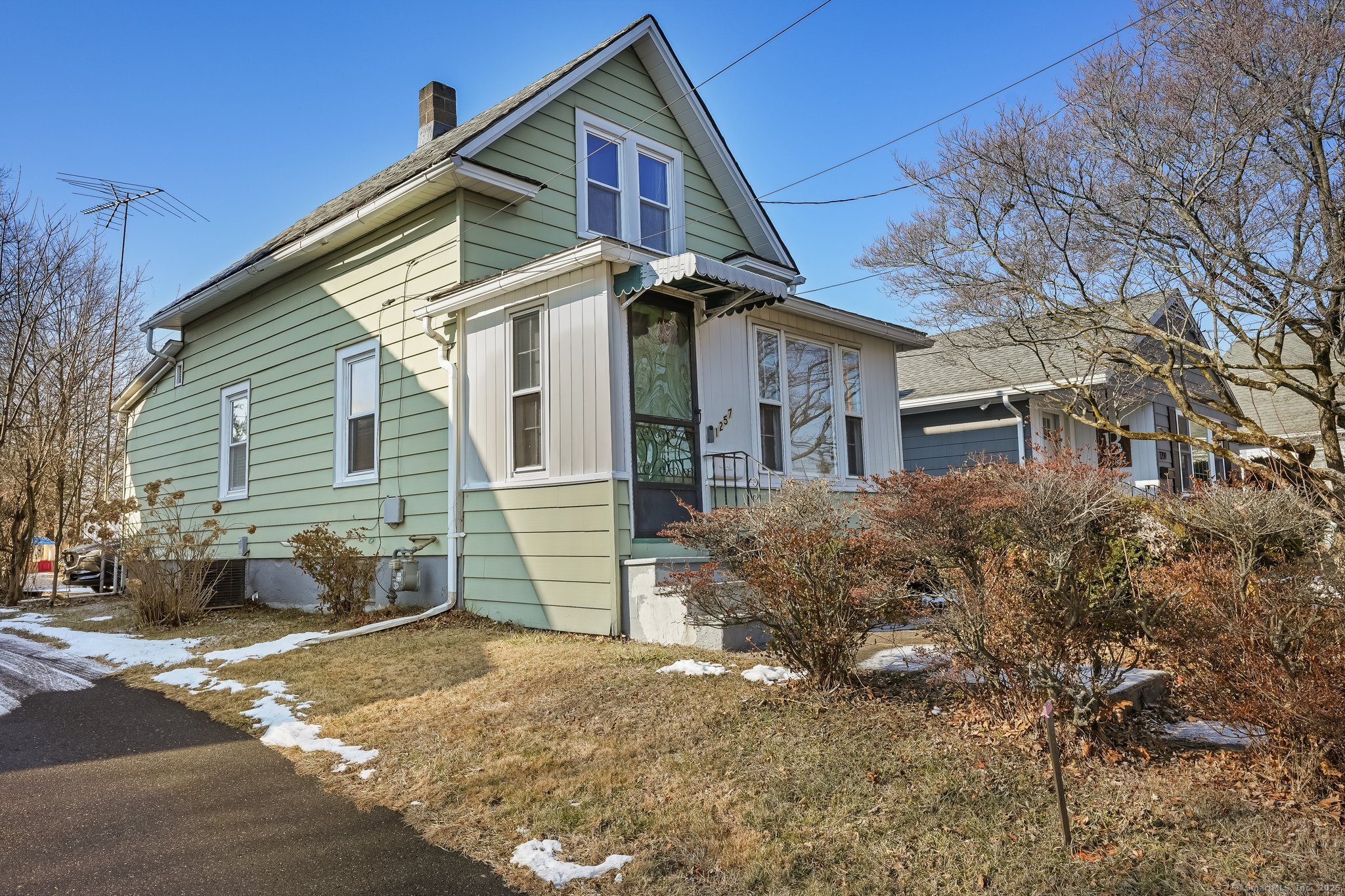 Property for Sale at Nichols Avenue, Stratford, Connecticut - Bedrooms: 2 
Bathrooms: 1 
Rooms: 5  - $300,000