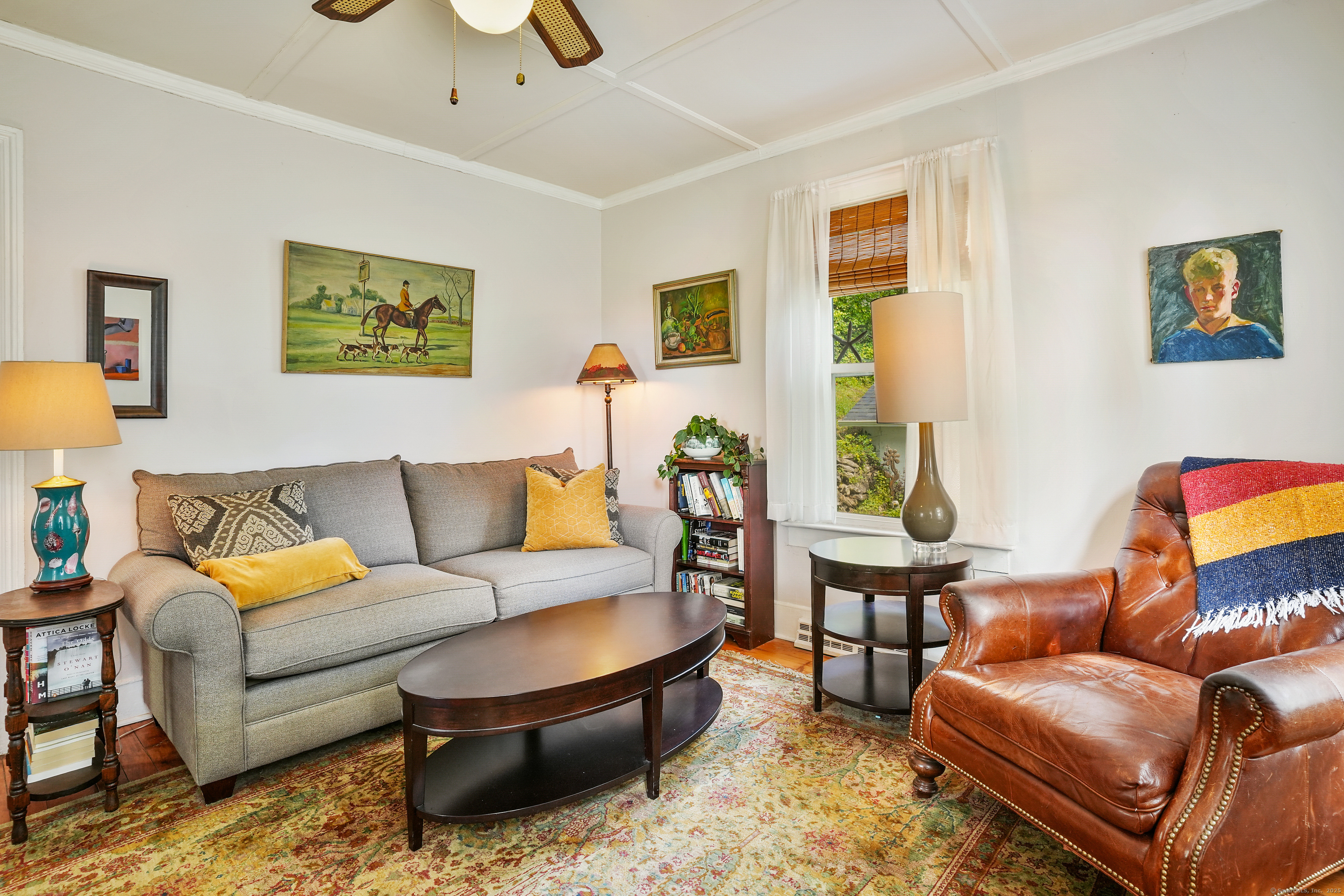 33 Swan Avenue