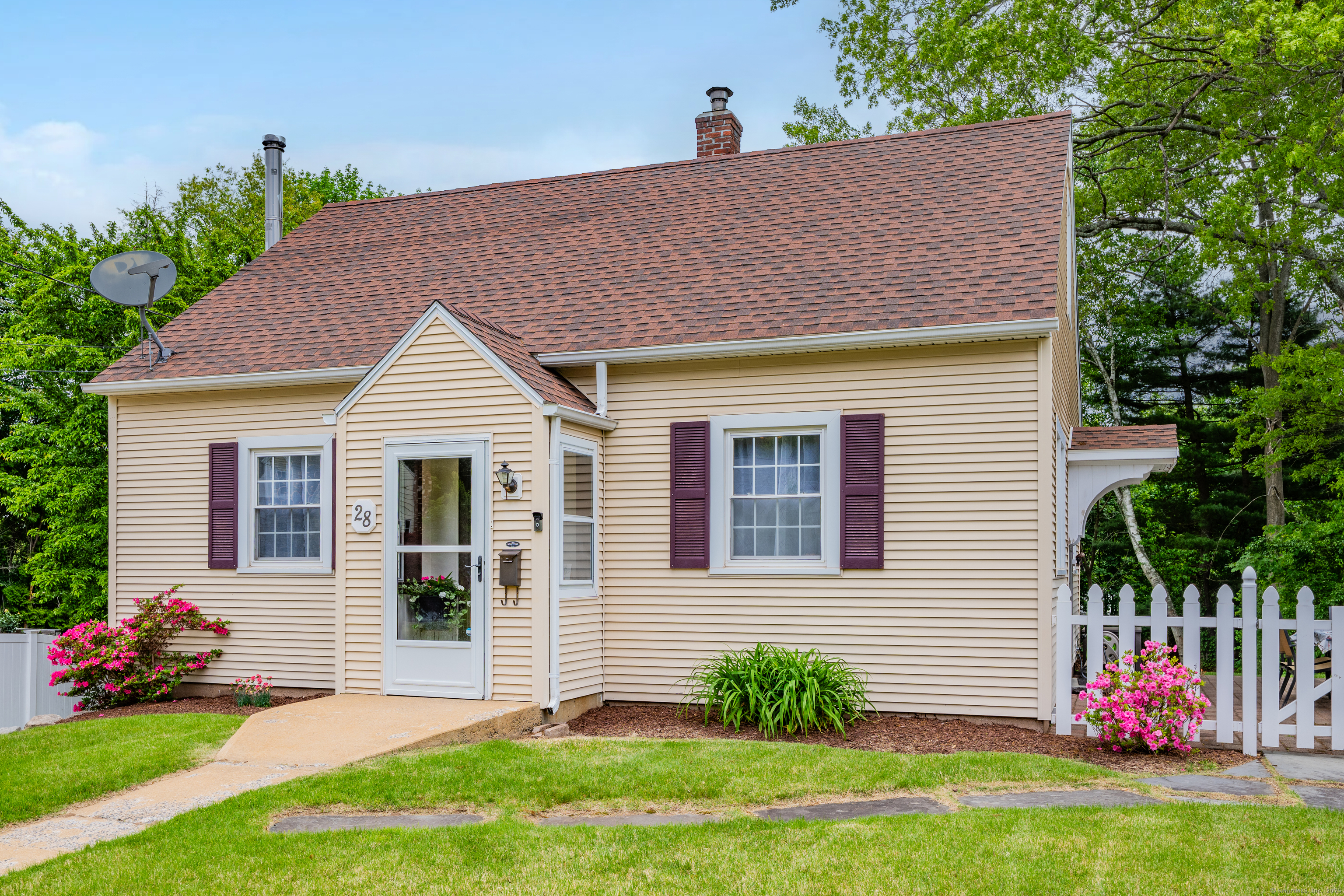 28 White Street
