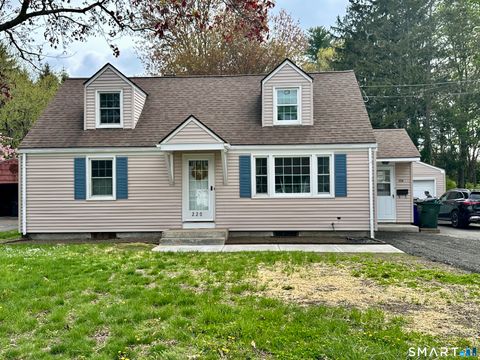 Photo of 220 S Elm Street, Windsor Locks, CT 06096 (MLS # 24170162)
