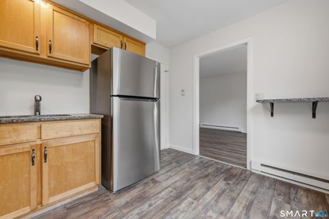 Tiny photo for 274 Church Street #3D, Guilford, CT 06437 (MLS # 24170092)