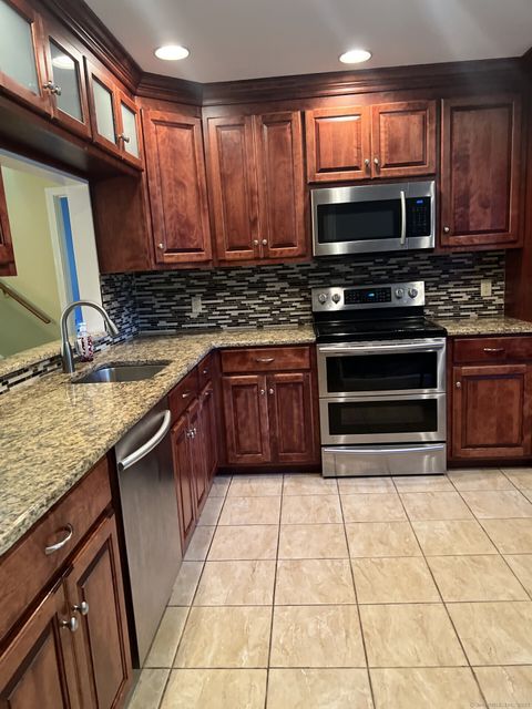 Tiny photo for 34 Simsbury Landing #34, Simsbury, CT 06070 (MLS # 24134010)