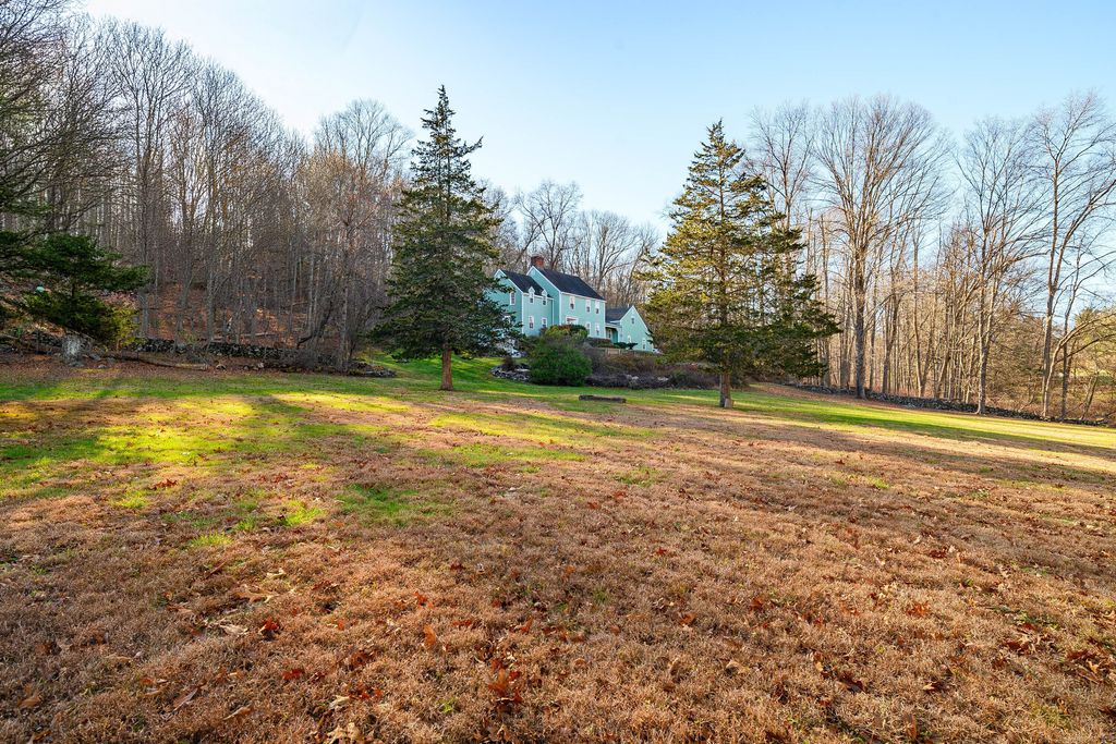 Photo of 14 Concord Ridge Road, Newtown, CT 06470 (MLS # 24141410)