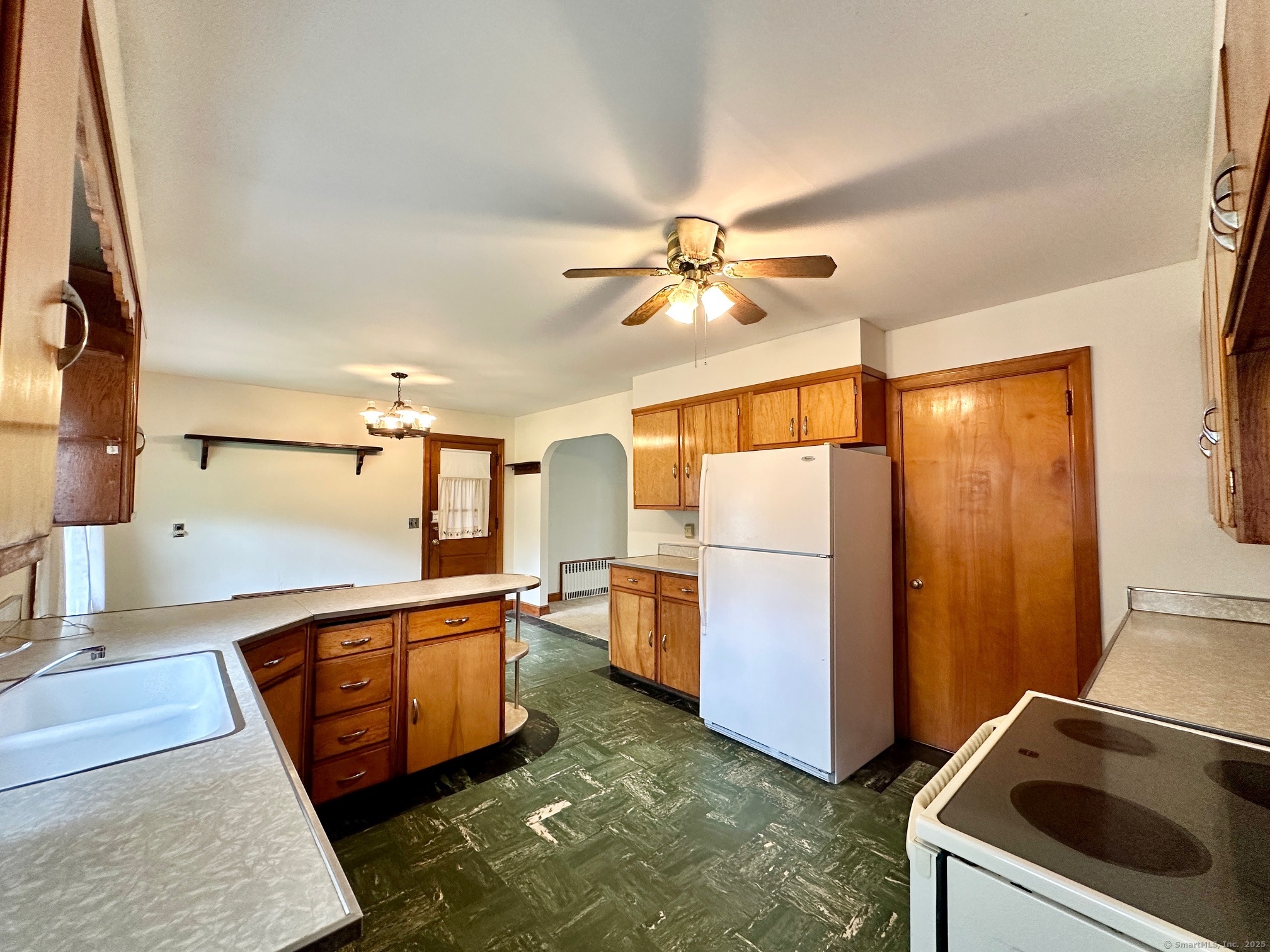 32 Broad Brook Road, East Windsor, Connecticut image 11