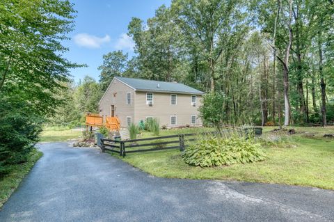 1 Woodridge Drive Barkhamsted CT 06063