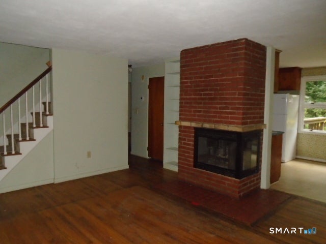 7 Knollwood Circle