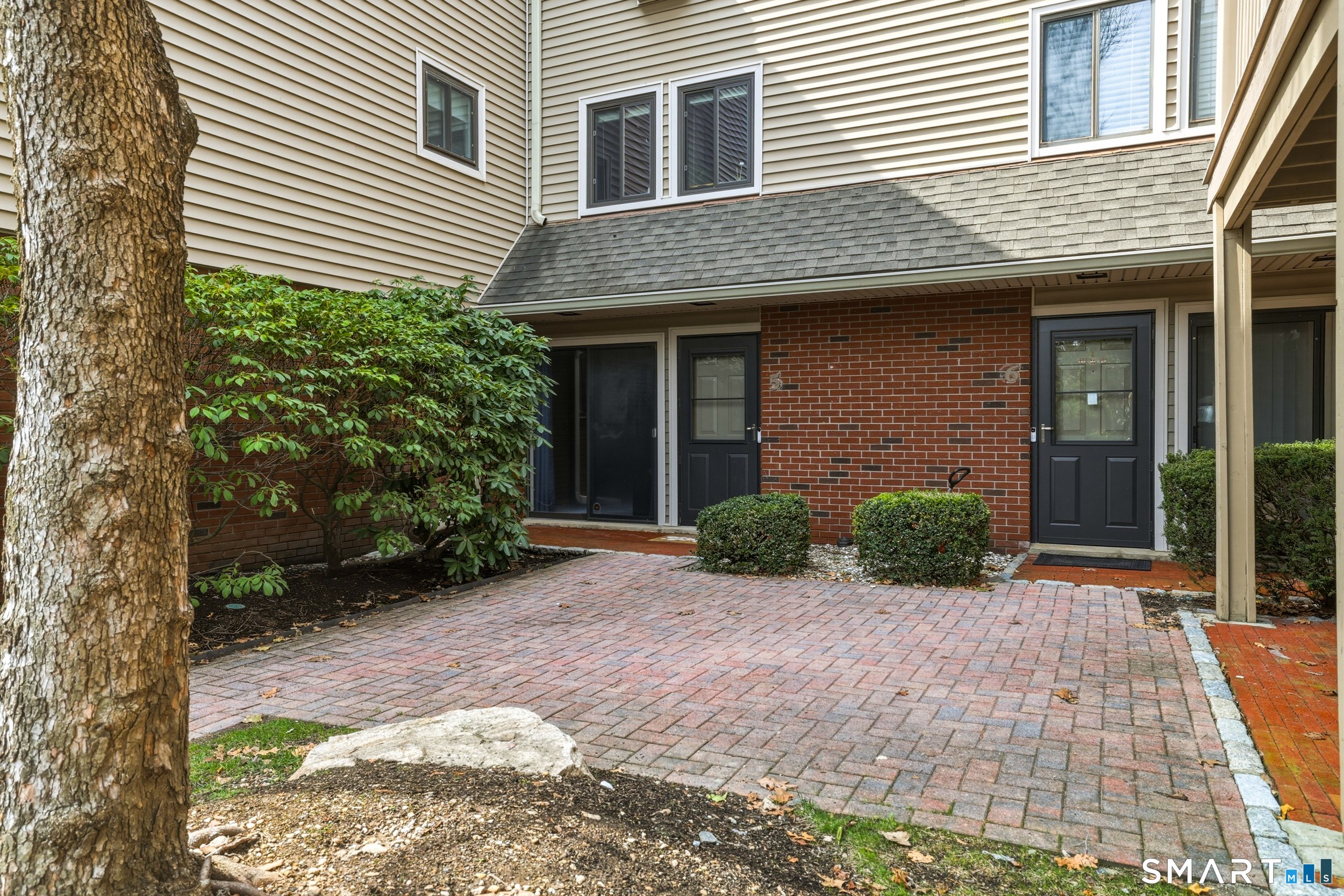 377 Glenbrook Road APT 5
