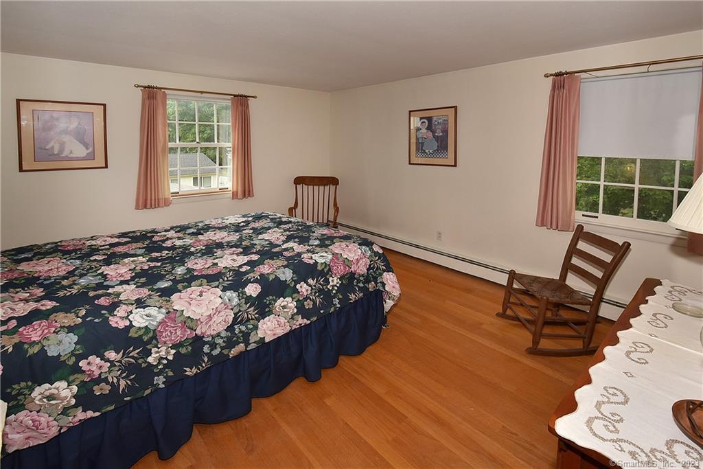 Photo 5 of 32 of 125 Hany Lane house