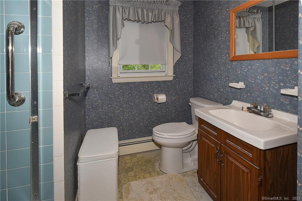 Photo 19 of 32 of 125 Hany Lane house