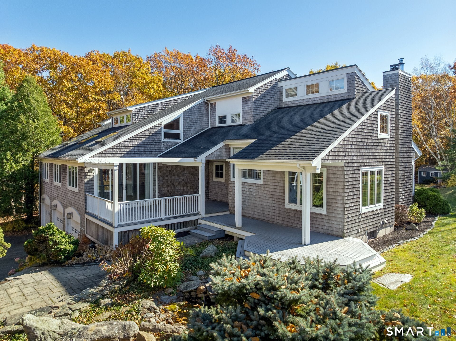 8 Andrew Drive