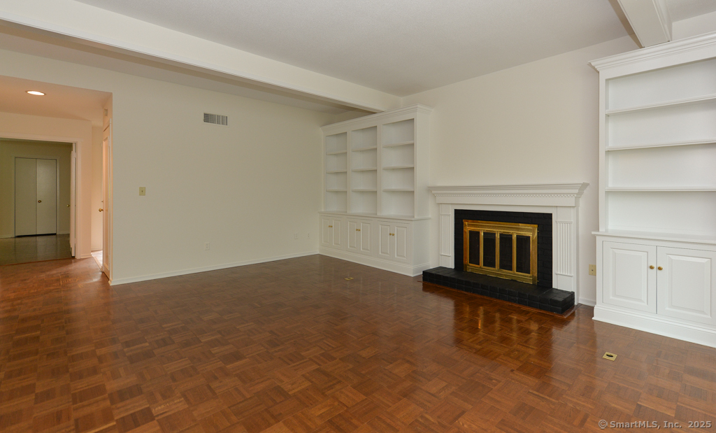 881 Heritage Village #B, Southbury, Connecticut image 4