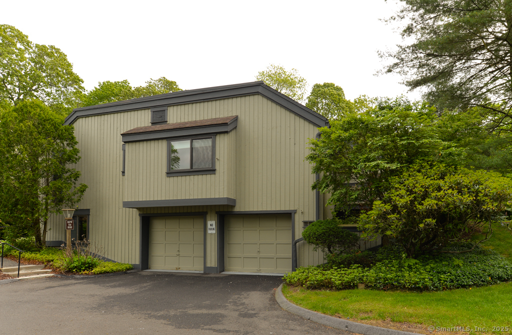 881 Heritage Village #B, Southbury, Connecticut image 2