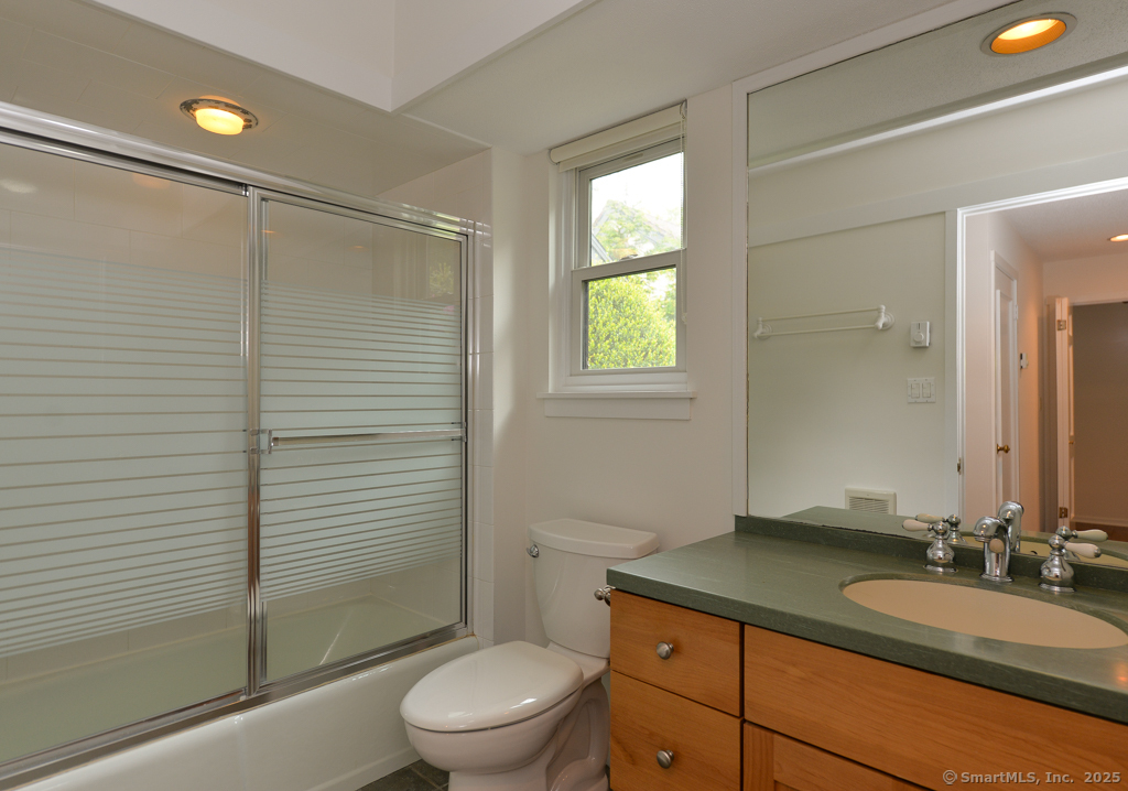 881 Heritage Village #B, Southbury, Connecticut image 17