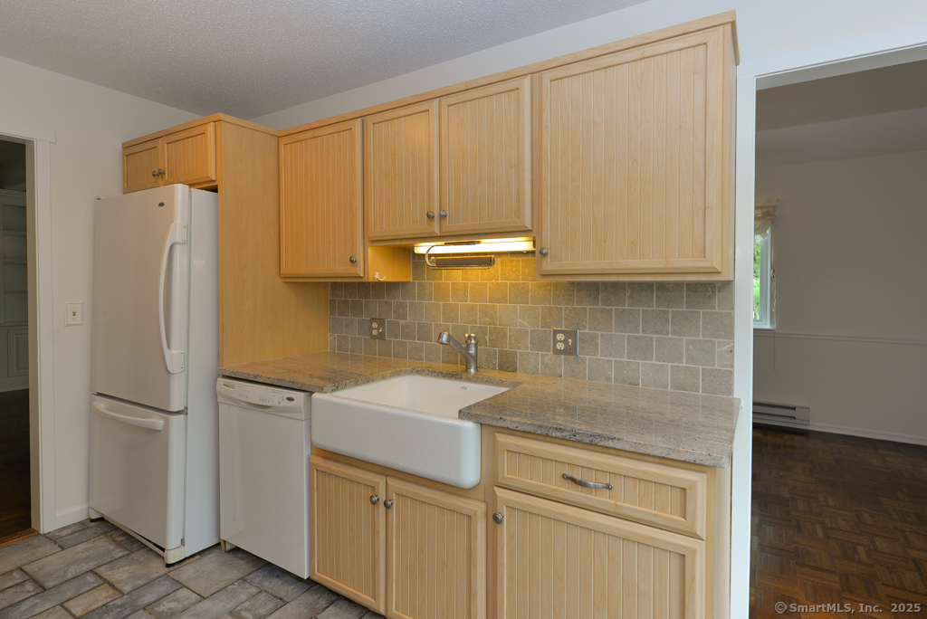 881 Heritage Village #B, Southbury, Connecticut image 10