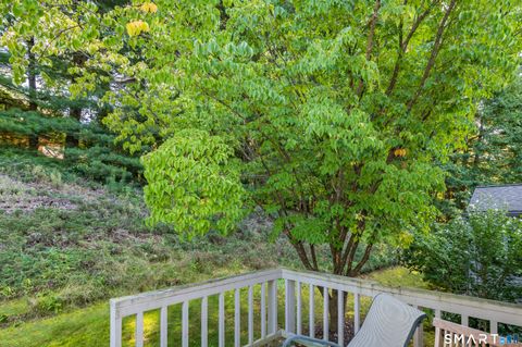 Tiny photo for 2 Bramble Bush #2, Avon, CT 06001 (MLS # 24149337)