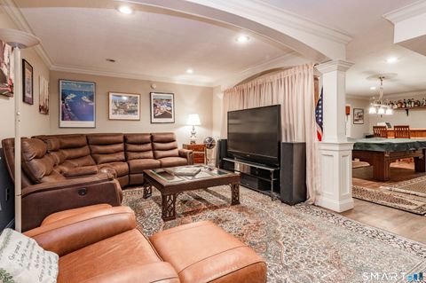 Tiny photo for 2 Bramble Bush #2, Avon, CT 06001 (MLS # 24149337)