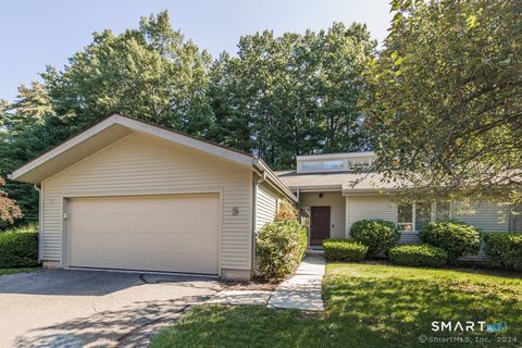 Photo of 2 Bramble Bush #2, Avon, CT 06001 (MLS # 24149337)