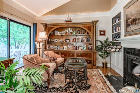 Tiny photo for 2 Bramble Bush #2, Avon, CT 06001 (MLS # 24149337)
