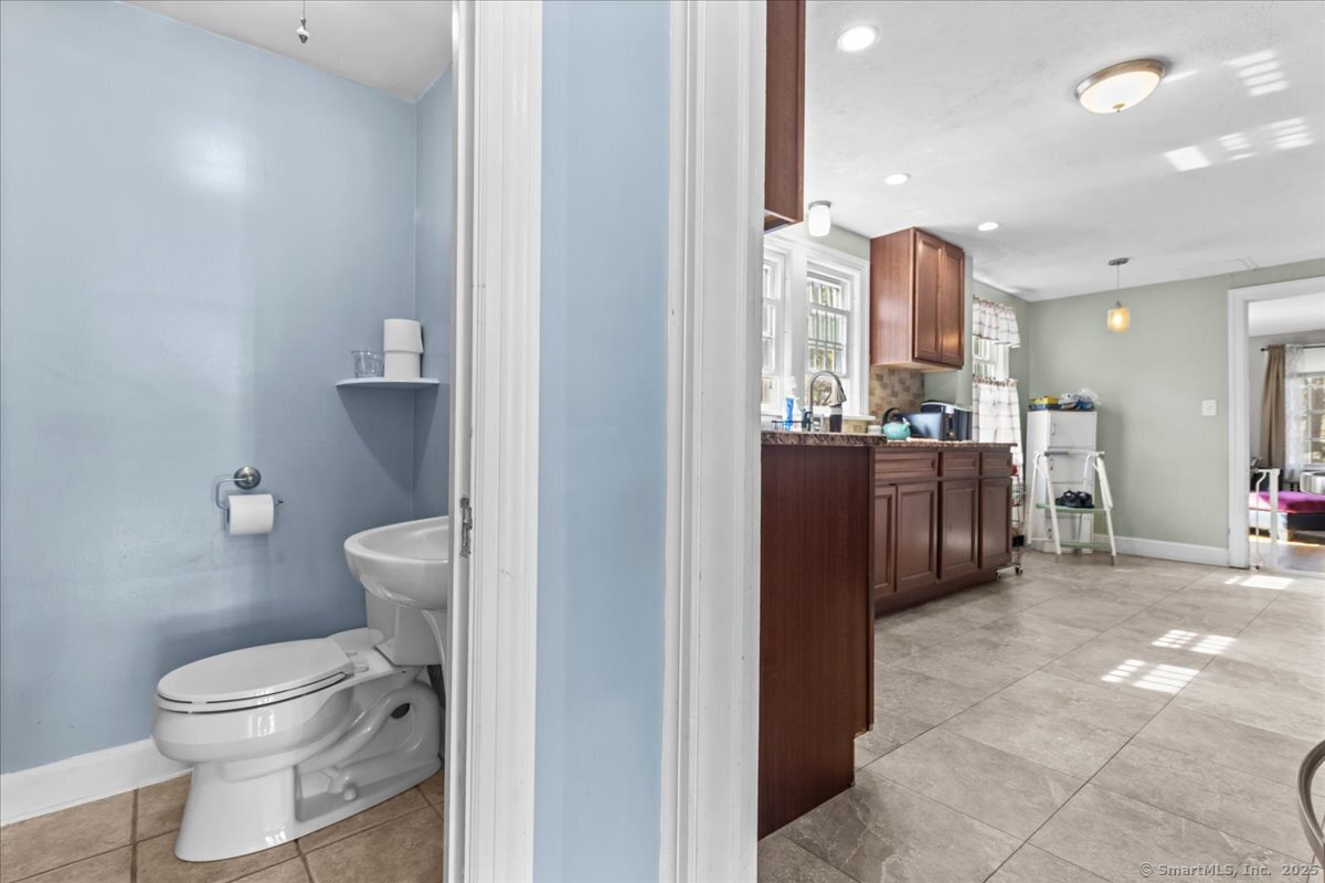 116 Gaylord Drive, Waterbury, Connecticut image 6